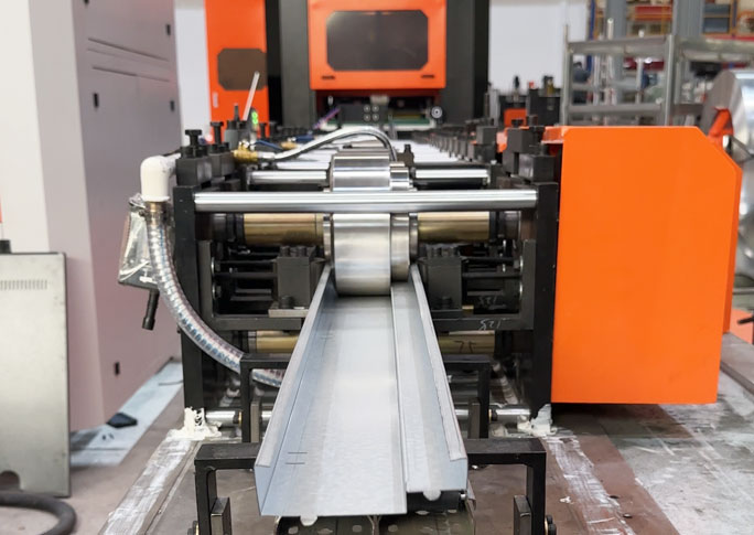 Door Frame Roll Forming Machine with Good Price in China