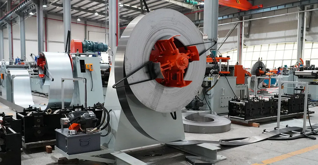 1762158597472894.webp Uncoiling and leveling for metal profiles.webp