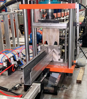 guide-rail-maiking-machine.jpg