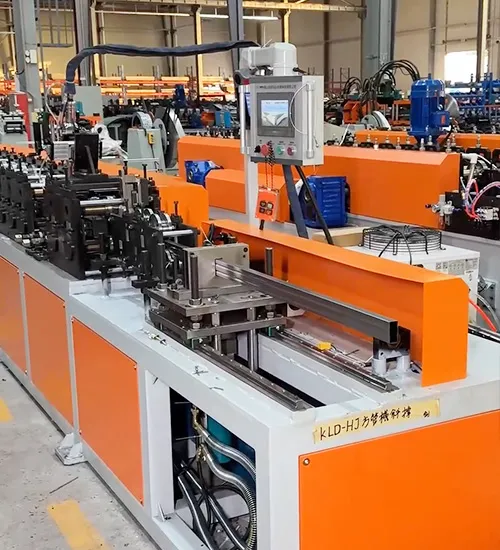 1768960175372396.webp High-Speed-Production-Lines-for-Racking-System-Bracing.webp